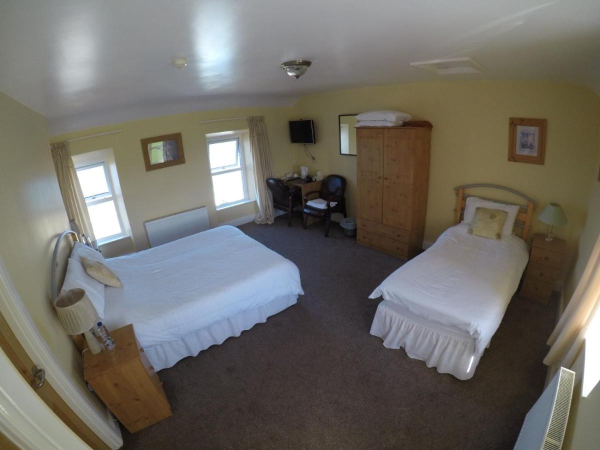 The Seaview Tavern Ballygorman Экстерьер фото