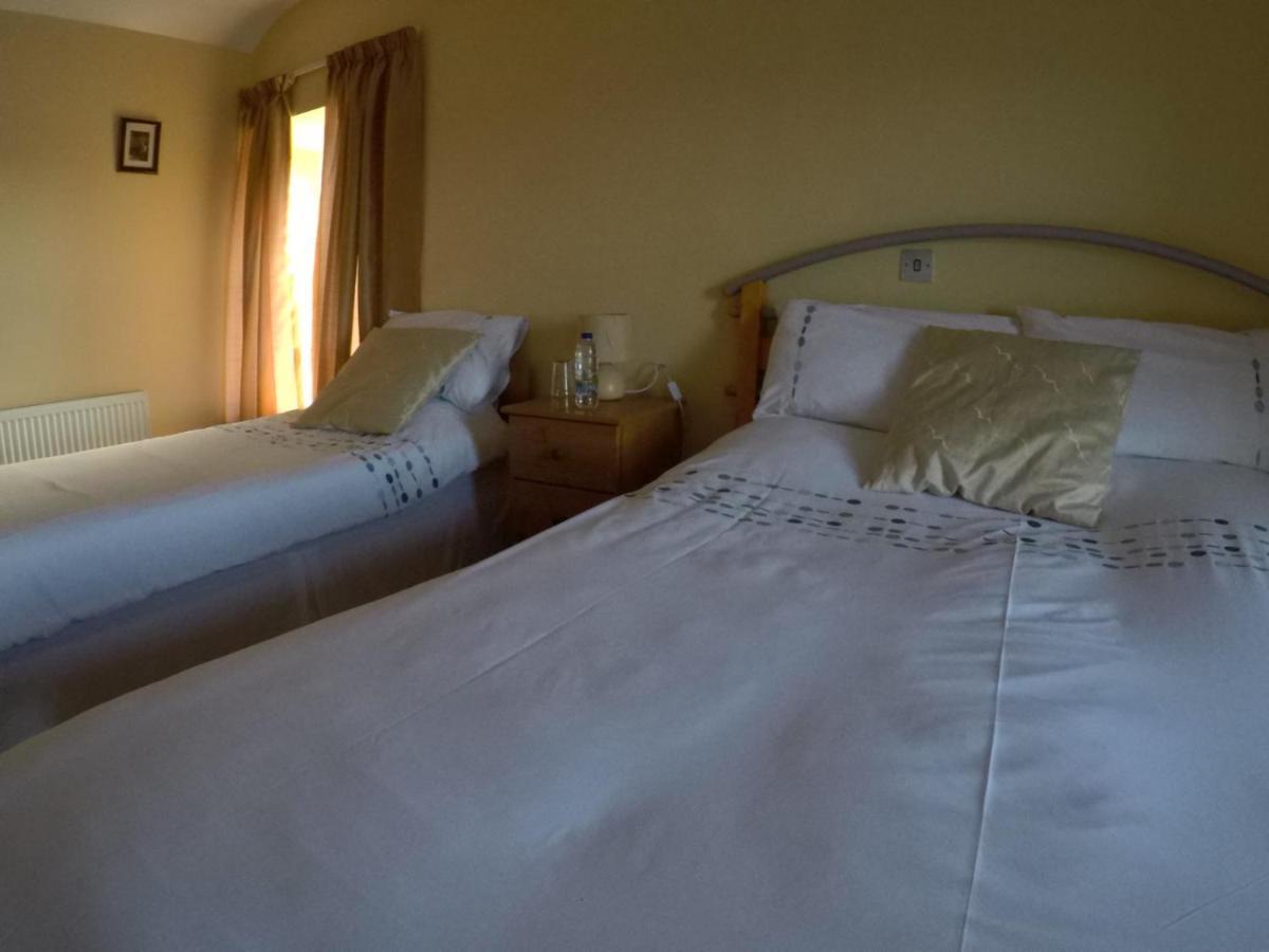 The Seaview Tavern Ballygorman Экстерьер фото