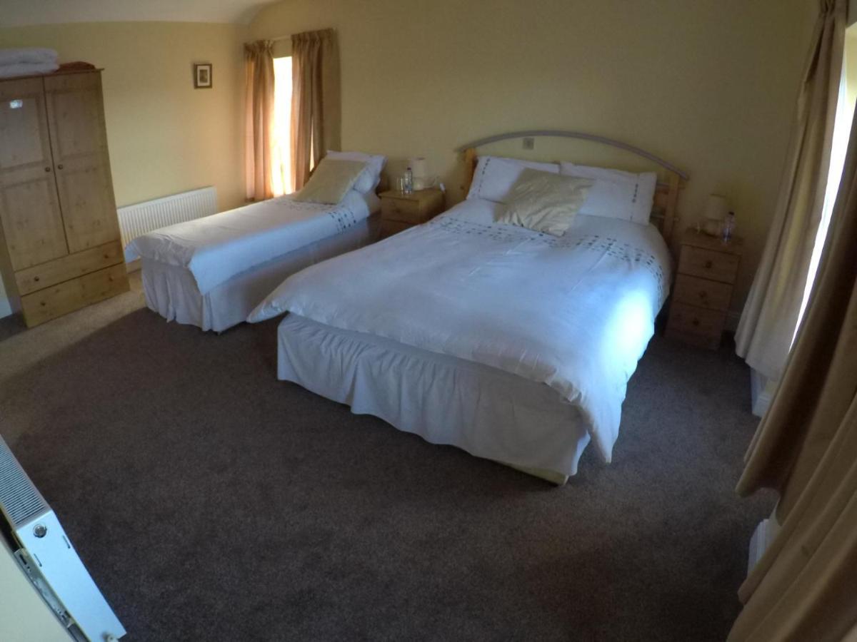 The Seaview Tavern Ballygorman Экстерьер фото